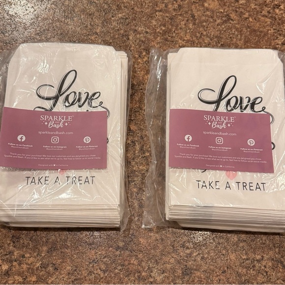 “Love is Sweet” Party Favor Bags (200pcs) - Picture 2 of 3